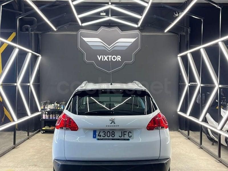 Usado Peugeot 2008 Access 82 CV (60 kW) 2015 Blanco SUV