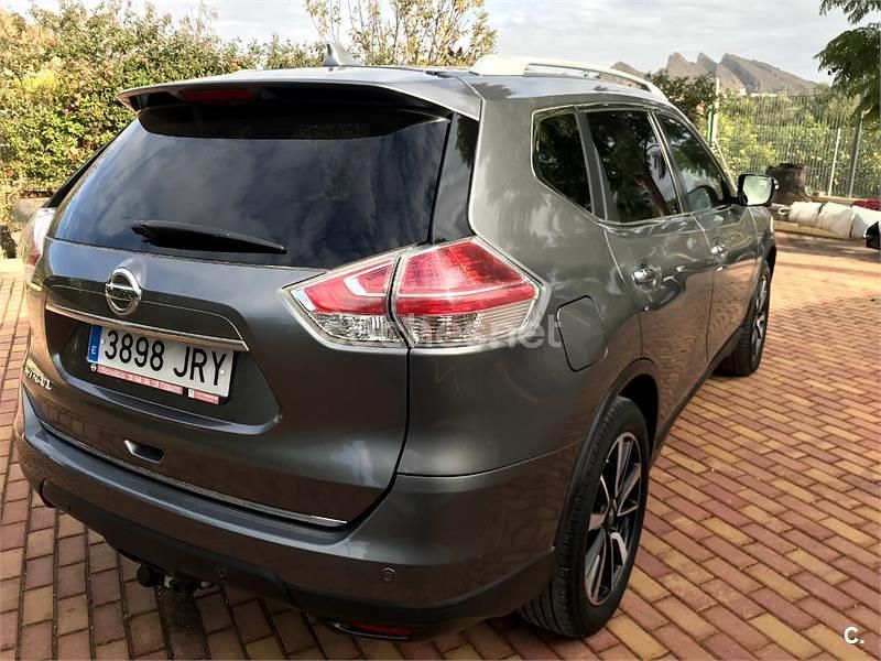 Usado Nissan X-Trail Tekna 130 CV (95 kW) 2016 Gris / plata SUV
