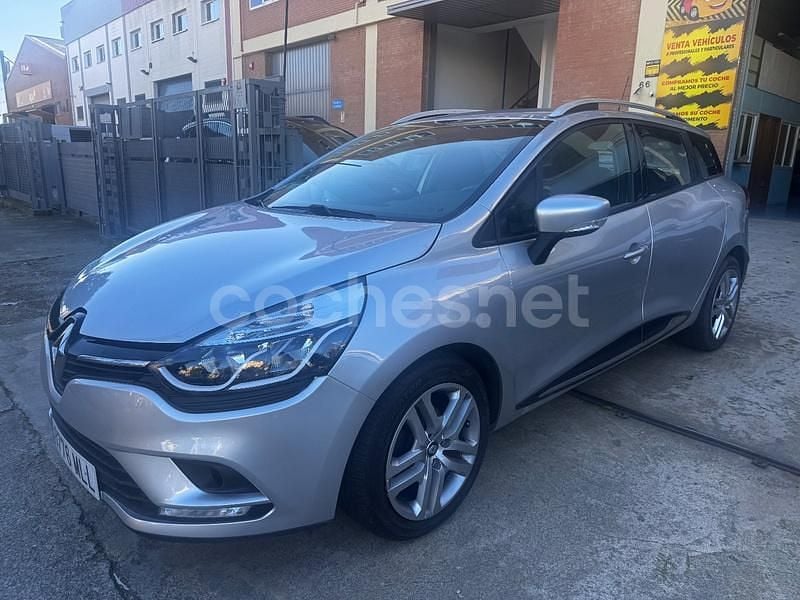 Usado Renault Clio GrandTour LIMITED 90 CV (66 kW) 2019 Gris / plata Familiar