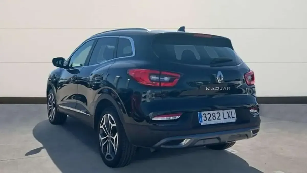 Usado Renault Kadjar Zen 140 CV (102 kW) 2022 Negro SUV