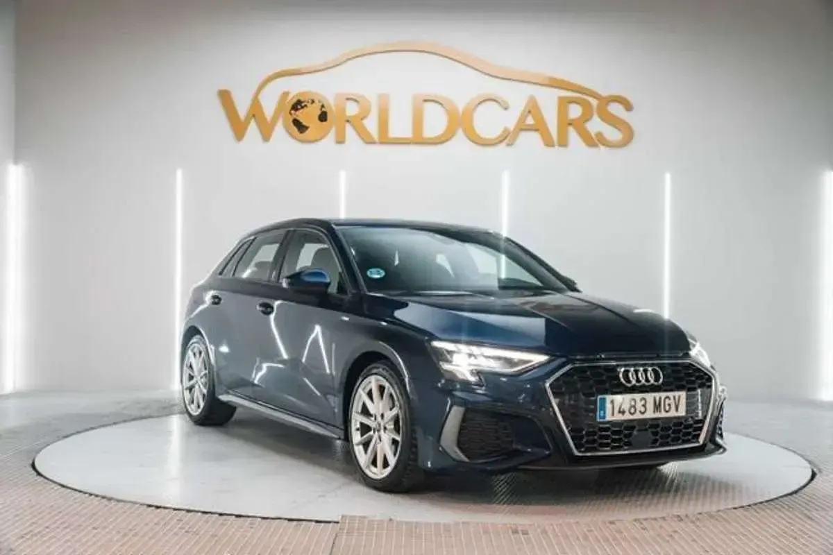 Usado Audi A3 Sportback 150 CV (110 kW) 2023 Azul Utilitario