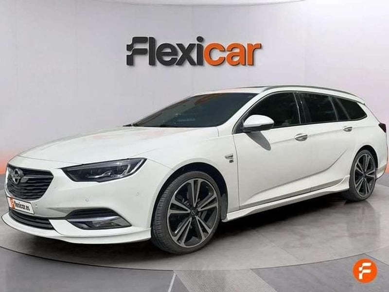 Usado Opel Insignia 211 CV (155 kW) 2018 Blanco Familiar