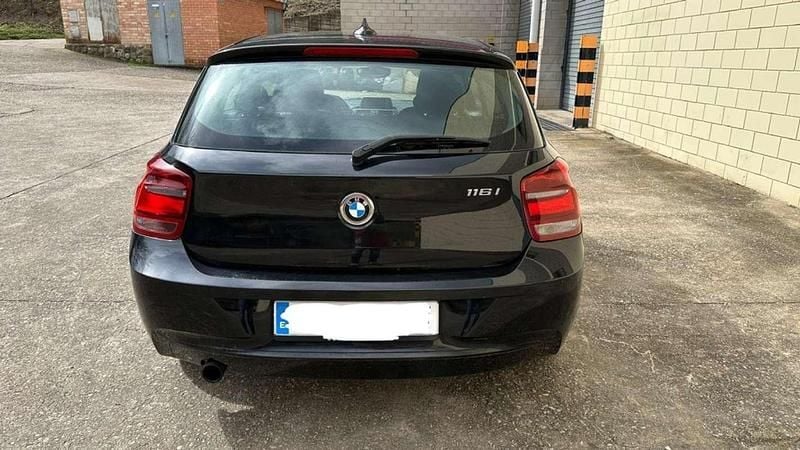 Usado BMW 116 Sport Line 136 CV (100 kW) 2014 Negro Utilitario