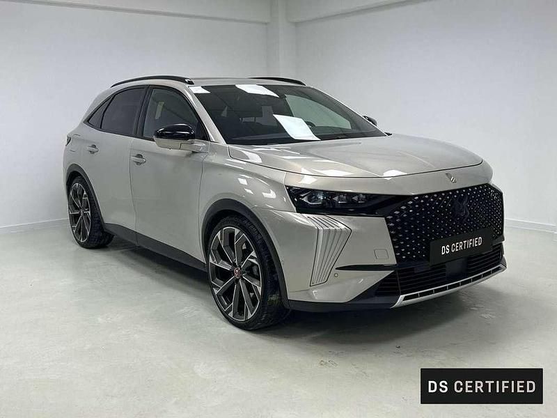 Usado DS Automobiles DS7 Crossback Performance Line Plus 364 CV (267 kW) 2024 Negro SUV