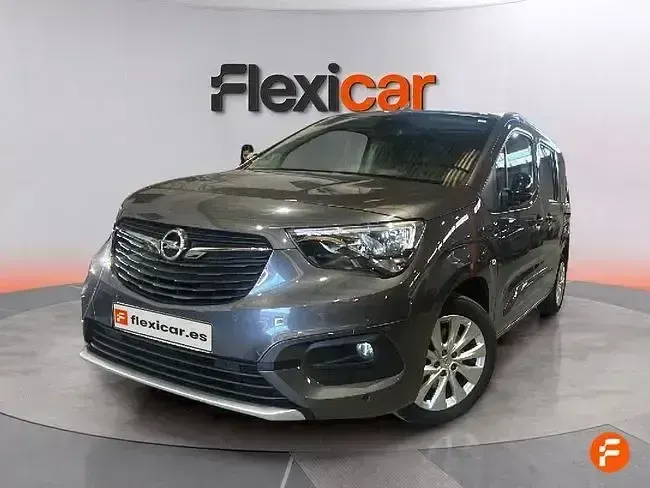 Usado Opel Combo Elegance 130 CV (95 kW) 2021 Gris Monovolumen