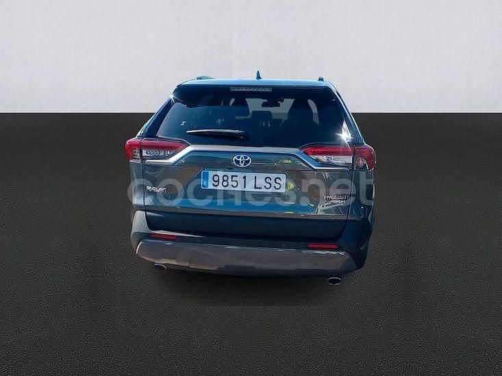 Usado Toyota RAV4 Hybrid Advance 218 CV (160 kW) 2021 Gris / plata SUV