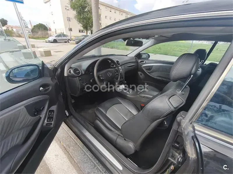 Usado Mercedes CLK500 Avantgarde 306 CV (225 kW) 2003 Negro Coupe