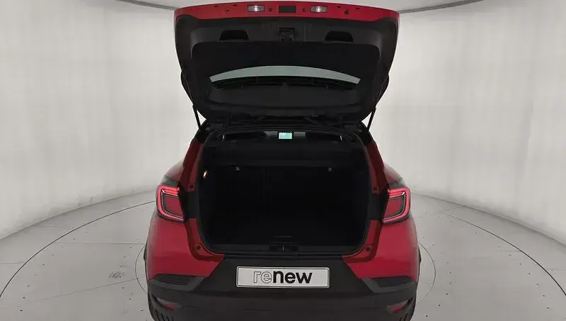 Usado Renault Captur Techno 101 CV (74 kW) 2025 Rojo SUV