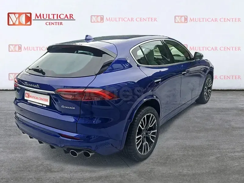 Usado Maserati Grecale GT 300 CV (220 kW) 2024 Azul SUV