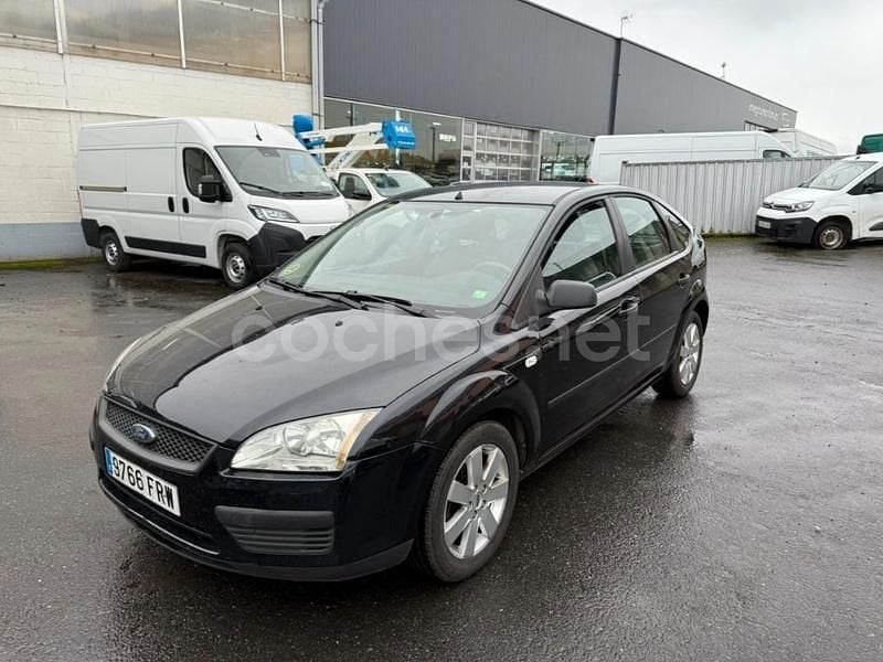 Negro Usado 2007 Ford Focus Trend Berlina | 4850 € (Un poco caro) - Imagen 1/4