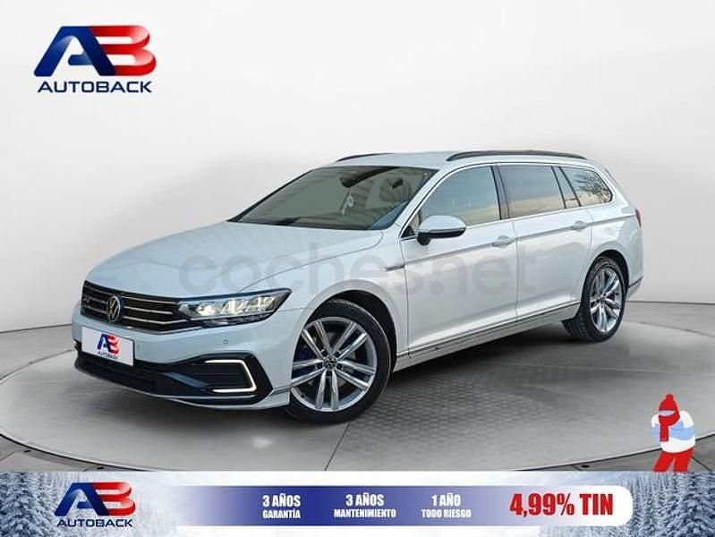 Usado VW Passat GTE 218 CV (160 kW) 2022 Blanco Familiar