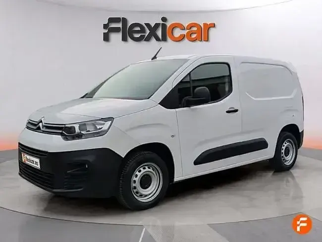 Usado Citroën Berlingo 102 CV (75 kW) 2021 Blanco Monovolumen