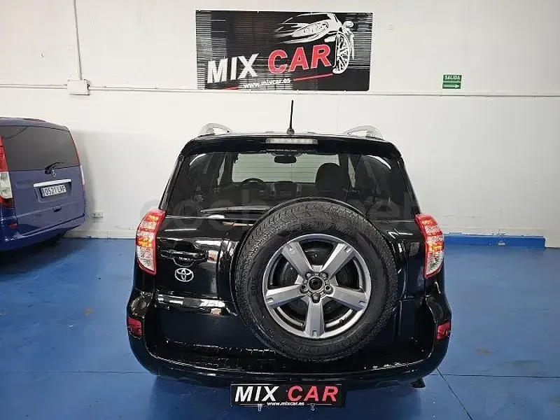 Usado Toyota RAV4 Executive 150 CV (110 kW) 2013 Negro SUV