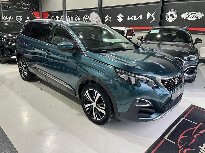 Usado Peugeot 5008 Allure 130 CV (95 kW) 2020 Verde SUV