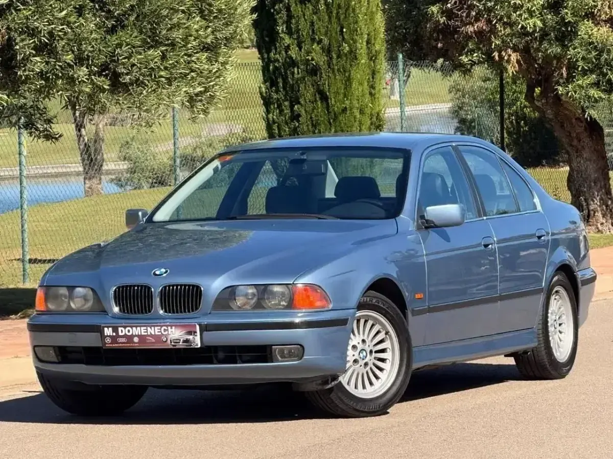 Usado BMW 540 286 CV (210 kW) 1997 Gris / plata Berlina