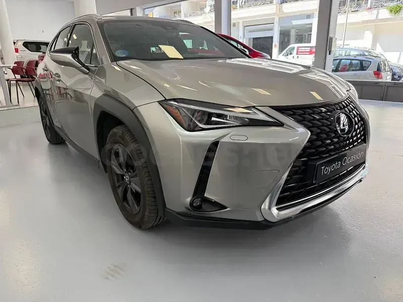 Usado Lexus UX Business Edition 184 CV (135 kW) 2021 Beige SUV