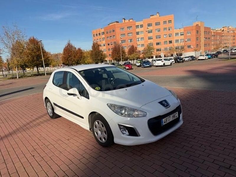 Usado Peugeot 308 Access 112 CV (82 kW) 2012 Blanco Berlina