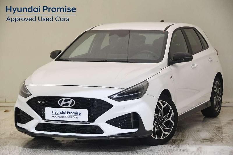 Usado Hyundai i30 N Line 101 CV (74 kW) 2025 Blanco Berlina