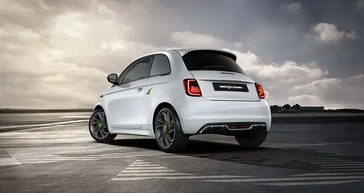 Nuevo Abarth 500C Turismo 121 kW (165 CV) 2025 Descapotable