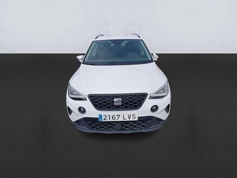 Usado Seat Arona Style Plus 110 CV (80 kW) 2021 Blanco SUV