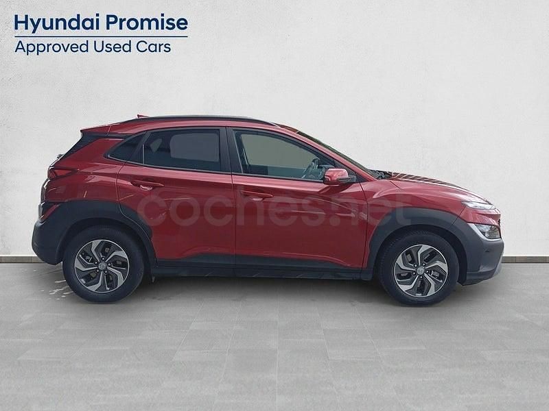 Usado Hyundai Kona 141 CV (103 kW) 2022 Granate SUV