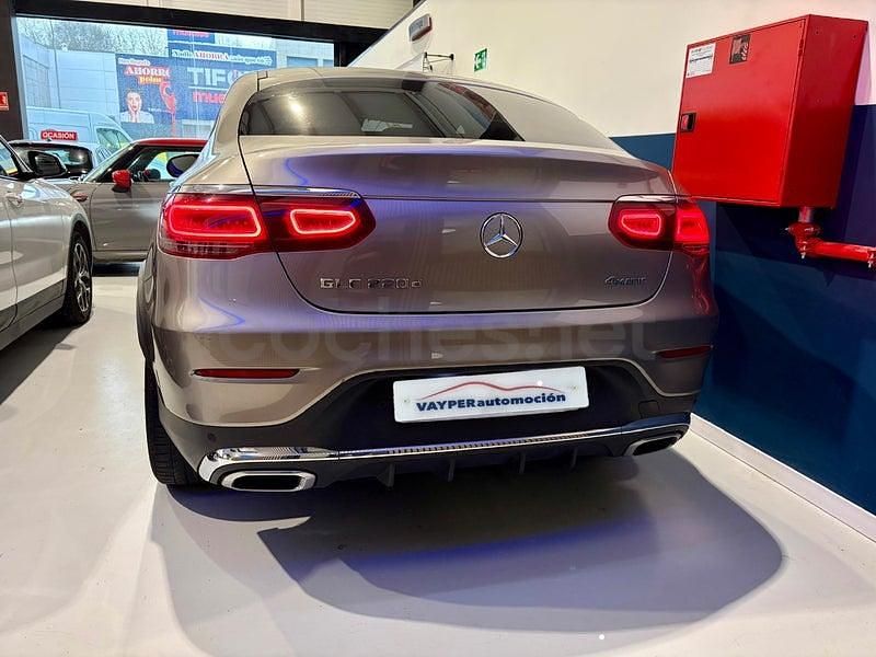 Usado Mercedes GLC220 194 CV (142 kW) 2019 Gris / plata Coupe