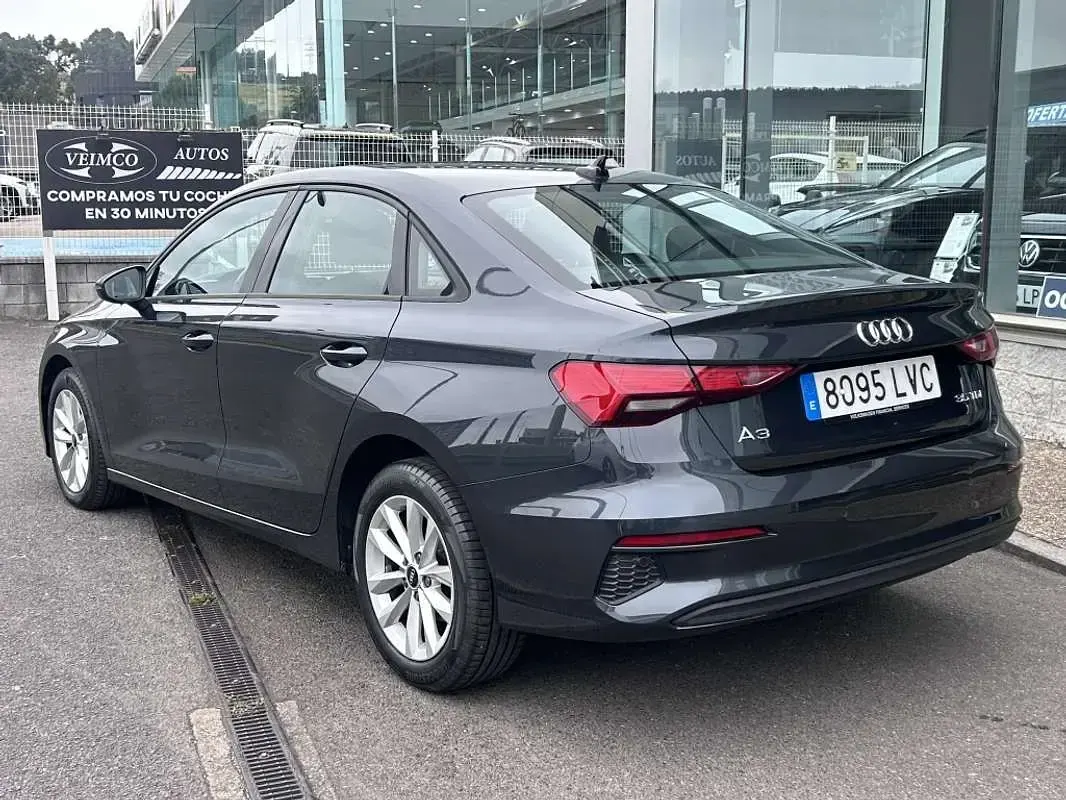 Usado Audi A3 Advanced 150 CV (110 kW) 2021 Gris Berlina