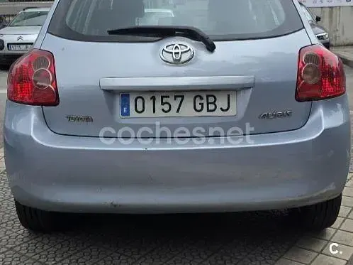 Usado Toyota Auris Sol 126 CV (92 kW) 2008 Azul Utilitario
