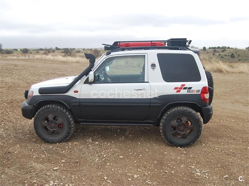 Usado Mitsubishi Montero 120 CV (88 kW) 2000 Blanco SUV
