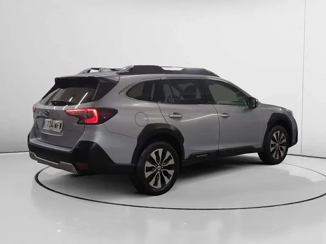 Usado Subaru Outback 169 CV (124 kW) 2023 Blanco Familiar