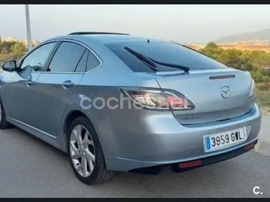 Usado Mazda 6 Sportive 163 CV (119 kW) 2010 Gris / plata Berlina