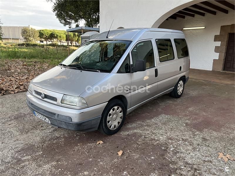 Gris / plata Usado 2009 Fiat Doblò Dynamic Monovolumen | 3450 € (Super precio) - Imagen 1/4