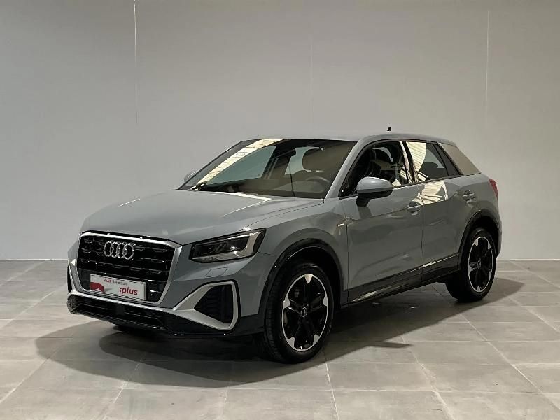 Usado Audi Q2 S-Line 116 CV (85 kW) 2025 Gris/plata SUV