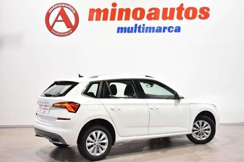 Usado Skoda Kamiq Ambition 111 CV (81 kW) 2021 Blanco SUV