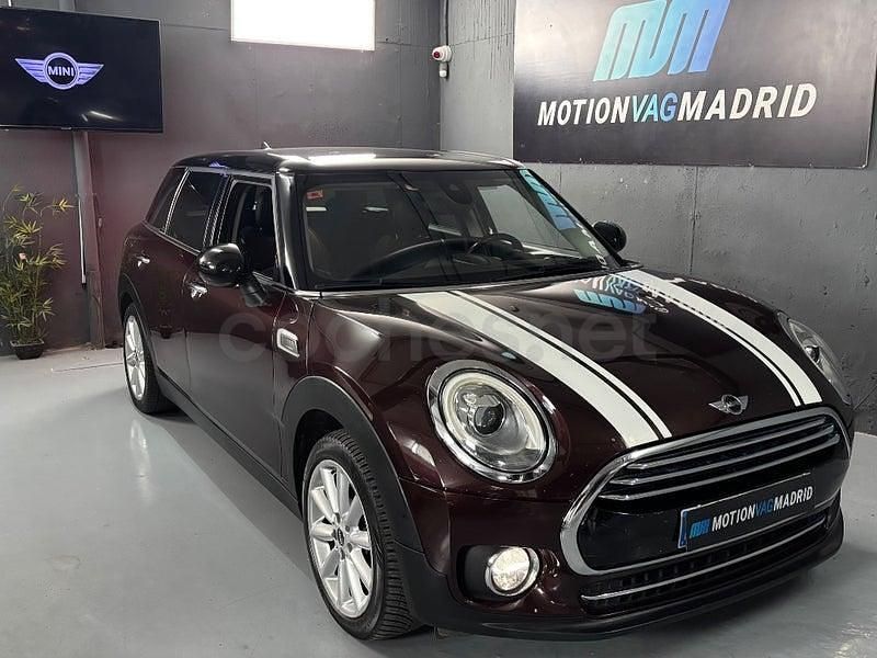 Usado Mini Cooper D Clubman 150 CV (110 kW) 2016 Granate Familiar