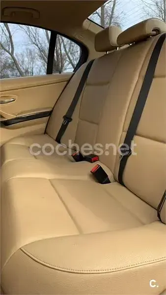 Usado BMW 320 150 CV (110 kW) 2005 Rojo Berlina