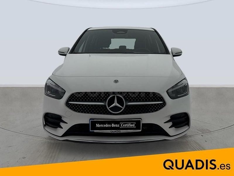 Usado Mercedes B200 AMG line 150 CV (110 kW) 2025 Blanco polar Monovolumen