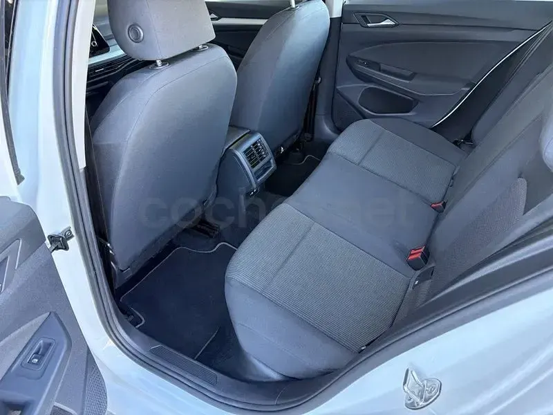 Usado VW Golf VIII 115 CV (84 kW) 2022 Blanco Berlina