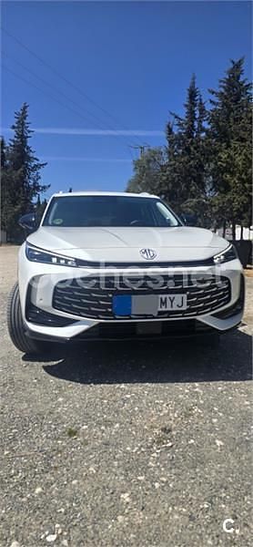 Używany MG HS Luxury 162 KM (119 kW) 2025 Biały SUV