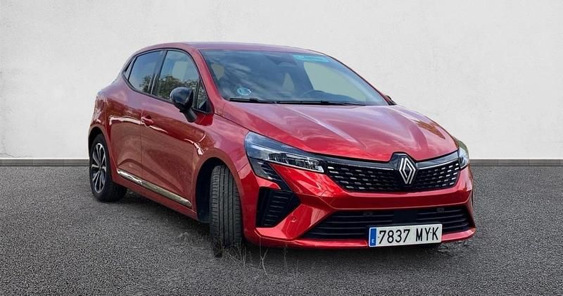 Usado Renault Clio V Techno 100 CV (73 kW) 2025