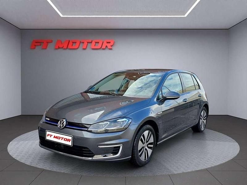 Usado VW e-Golf 100 kW (136 CV) 2020 Gris Utilitario
