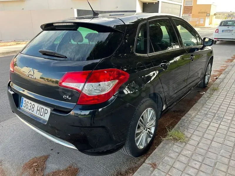 Usado Citroën C4 Seduction 112 CV (82 kW) 2011 Negro Berlina