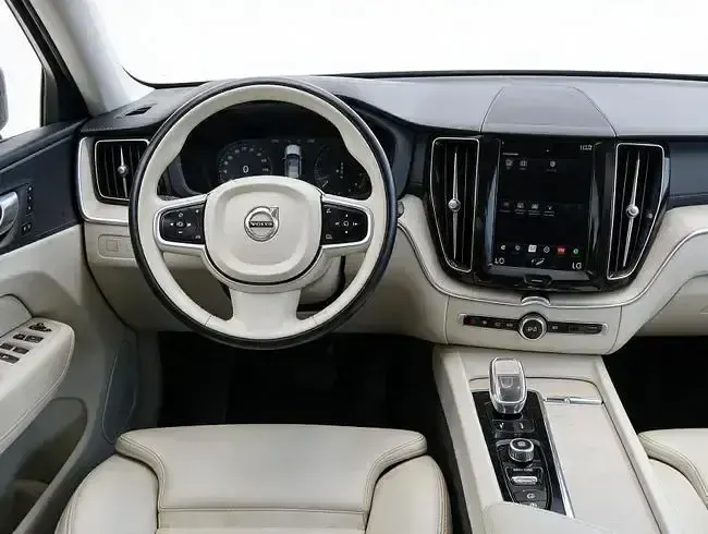 Usado Volvo XC60 Inscription 340 CV (250 kW) 2021 Negro SUV