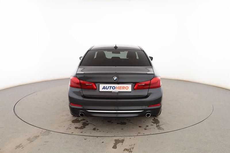 Usado BMW 530 Luxury Line 252 CV (185 kW) 2017 Negro Berlina