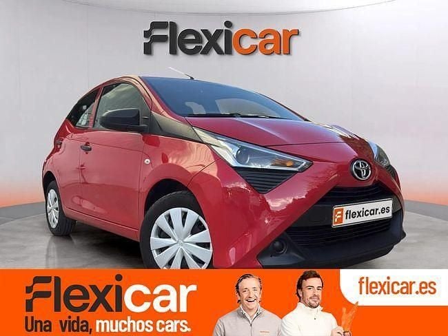 Rojo Usado 2022 Toyota Aygo X-play Utilitario | 13.490 € (Precio justo) - Imagen 1/4