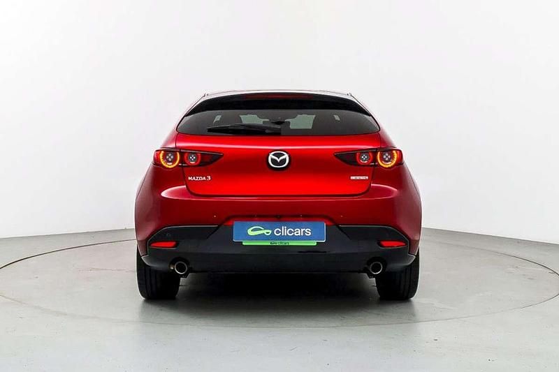 Usado Mazda 3 122 CV (89 kW) 2021 Rojo Utilitario