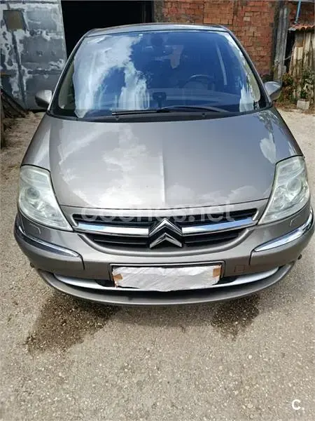 Usado Citroën C8 Exclusive 138 CV (101 kW) 2008 Beige Monovolumen