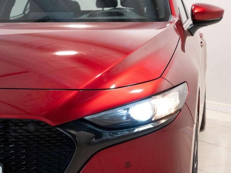 Usado Mazda 3 Center-Line 140 HP (102 kW) 2025 Vermelho Citadino