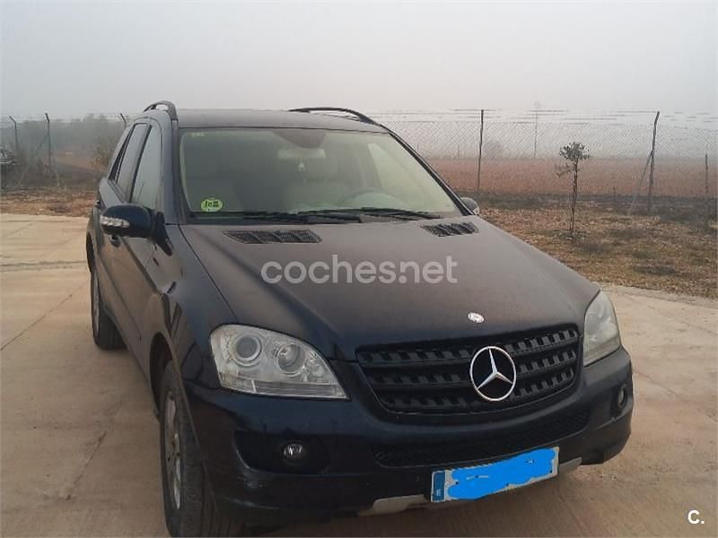 Usado Mercedes ML320 224 CV (164 kW) 2006 Negro SUV