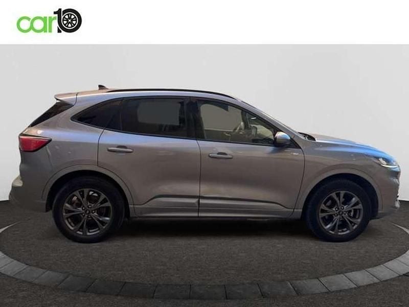 Usado Ford Kuga ST-Line 224 CV (164 kW) 2023 Burdeos SUV